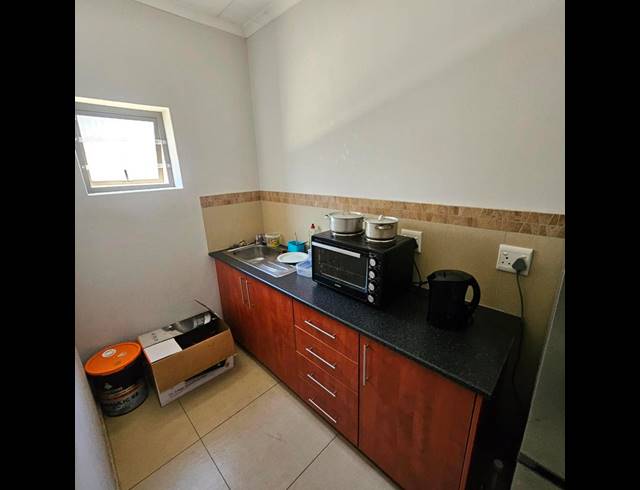 INDUSTRIAL PROPERTY TO RENT IN STIKLAND INDUSTRIAL